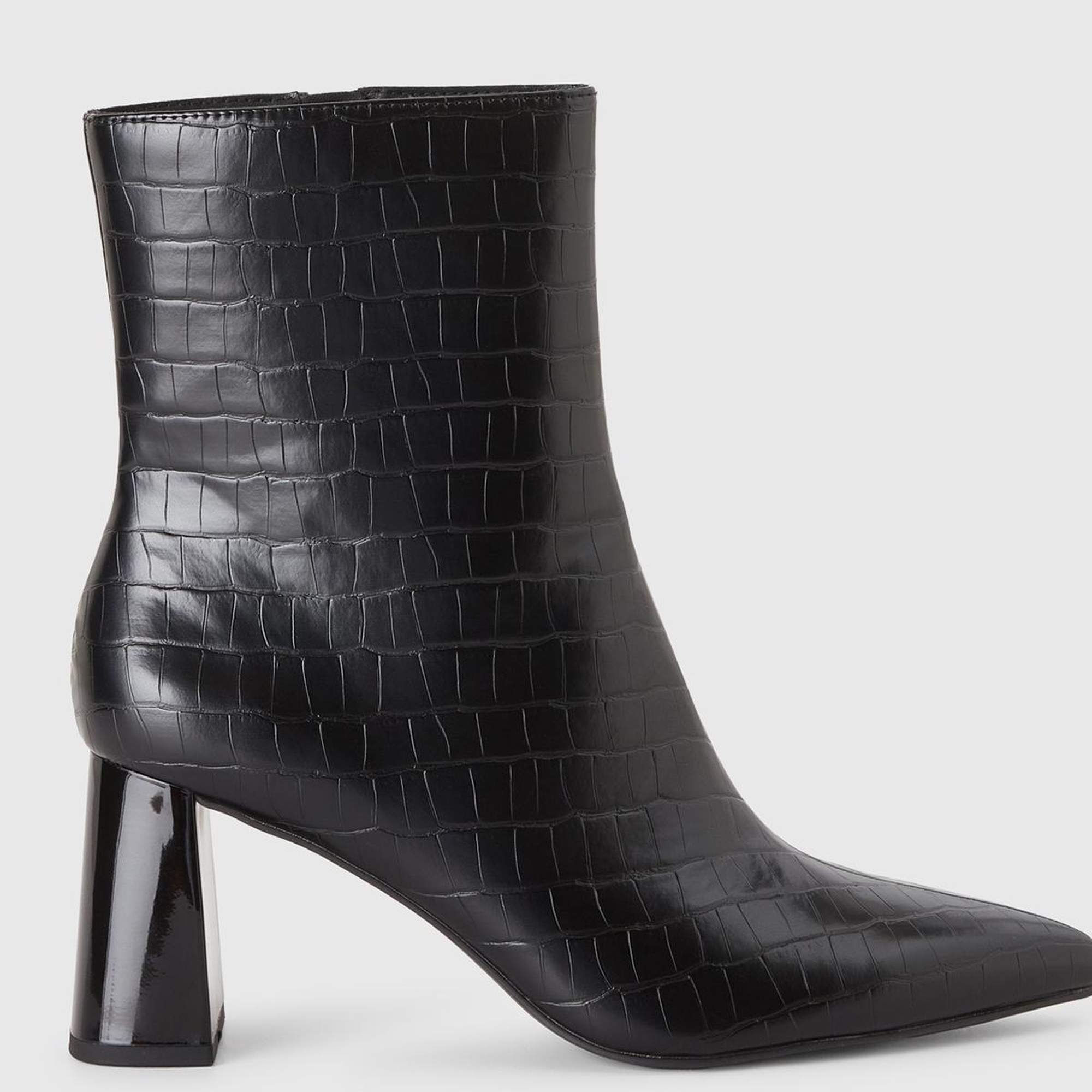 Kadın Siyah Sentetik Sivri Burun Topuklu Kroko Bot