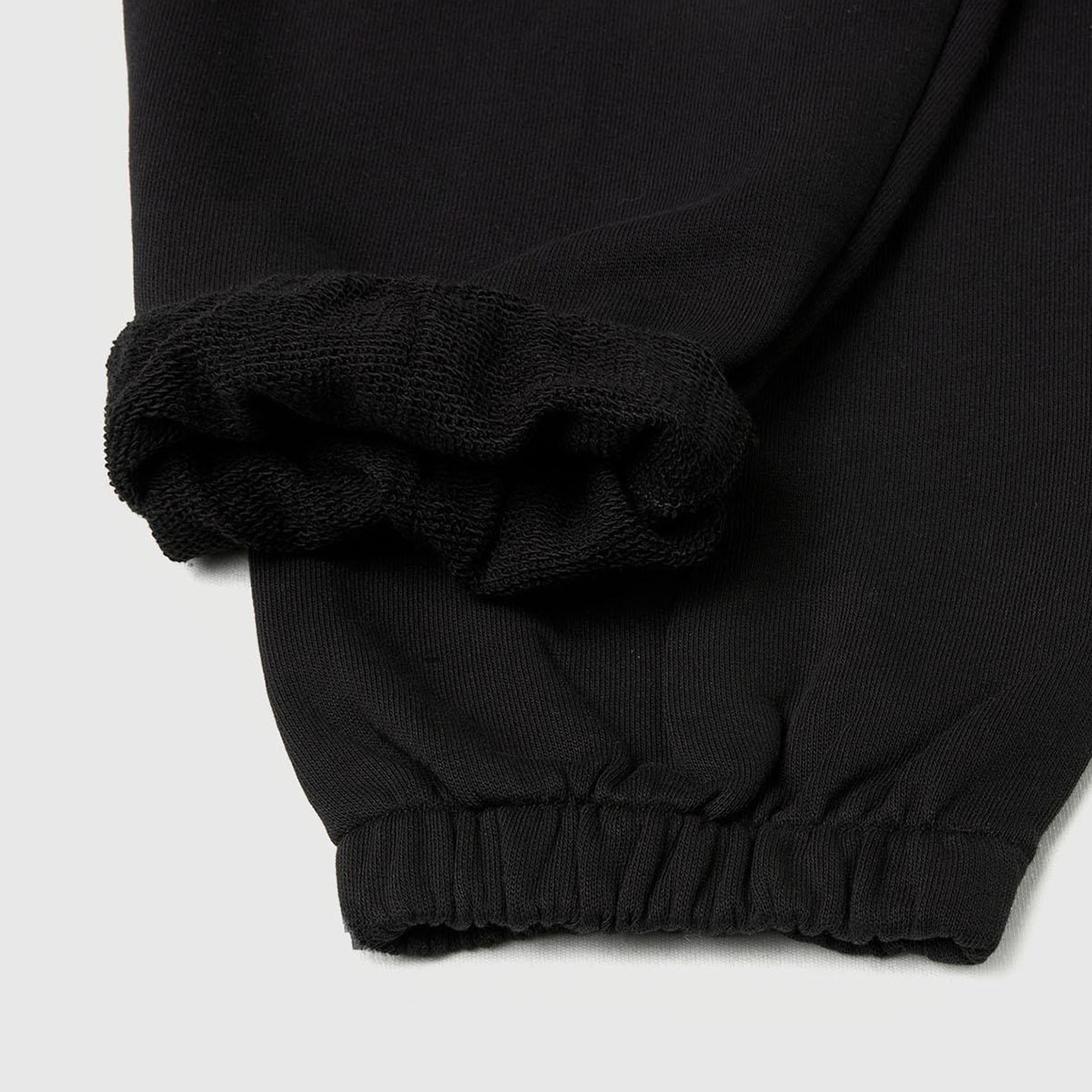 Erkek Çocuk Siyah Cep Detaylı Bileği Büzgülü İpli  Eşofman Altı