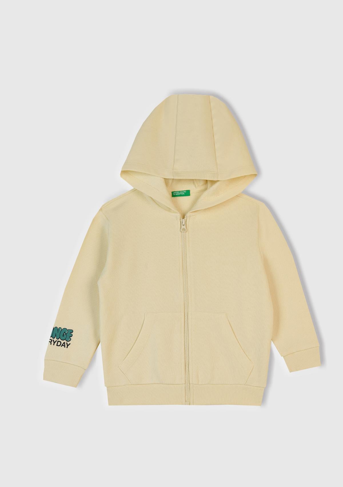  Erkek Çocuk Krem Baskılı Fermuarlı Kapüşonlu Relaxed Fit Sweatshirt