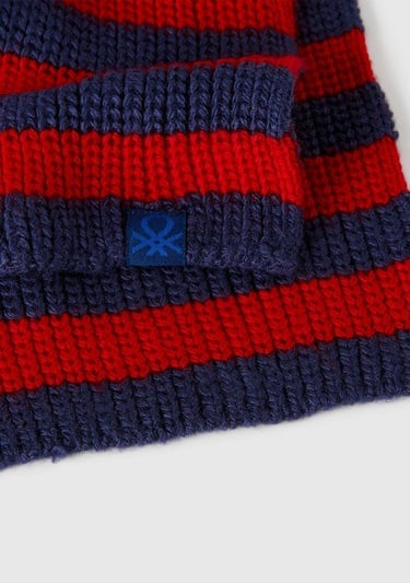  Erkek Çocuk Lacivert %100 Akrilik Logo Etiketi Detaylı Renk Bloklu Atkı