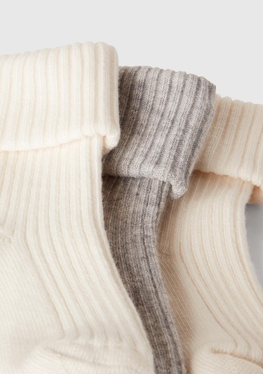  Bebek Beyaz-Gri Karışık Renkli 3'lü Çorap Seti