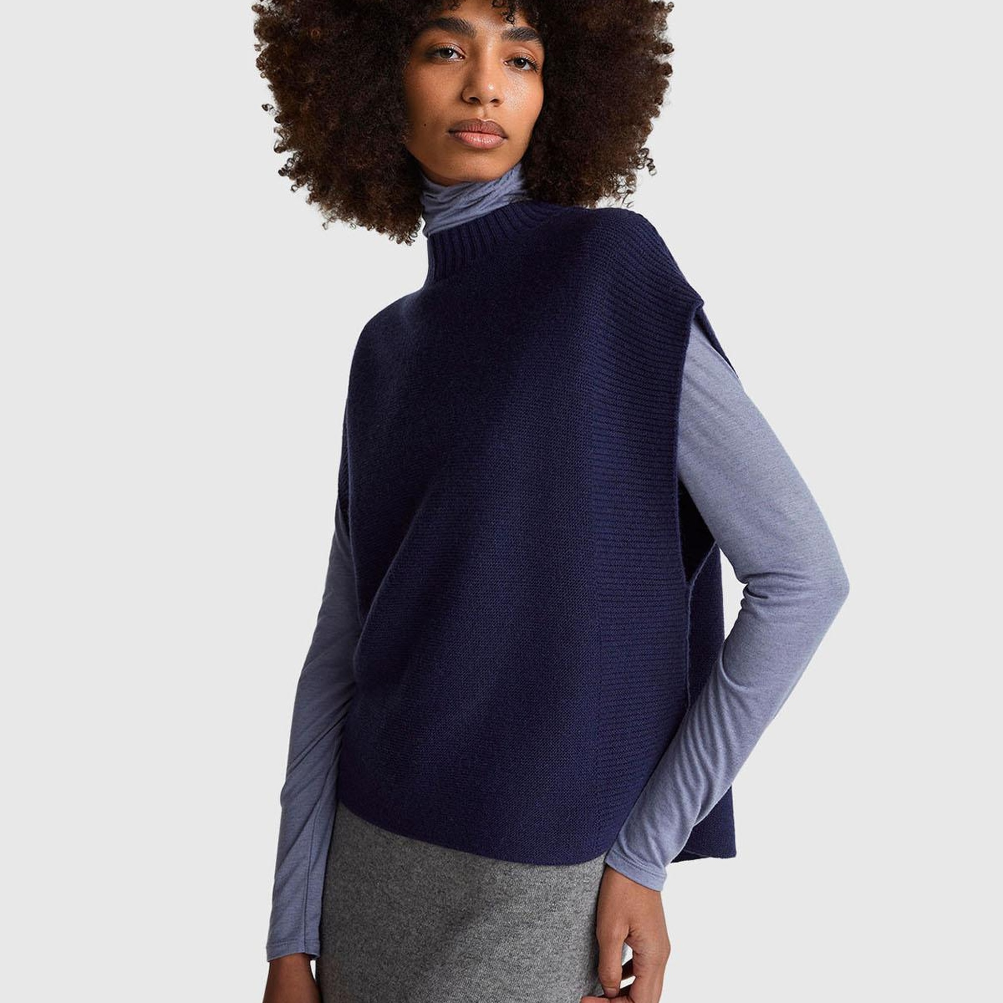 Kadın Lacivert Yün Karışımlı Ribana Detaylı Yırtmaçlı Kolsuz Kazak