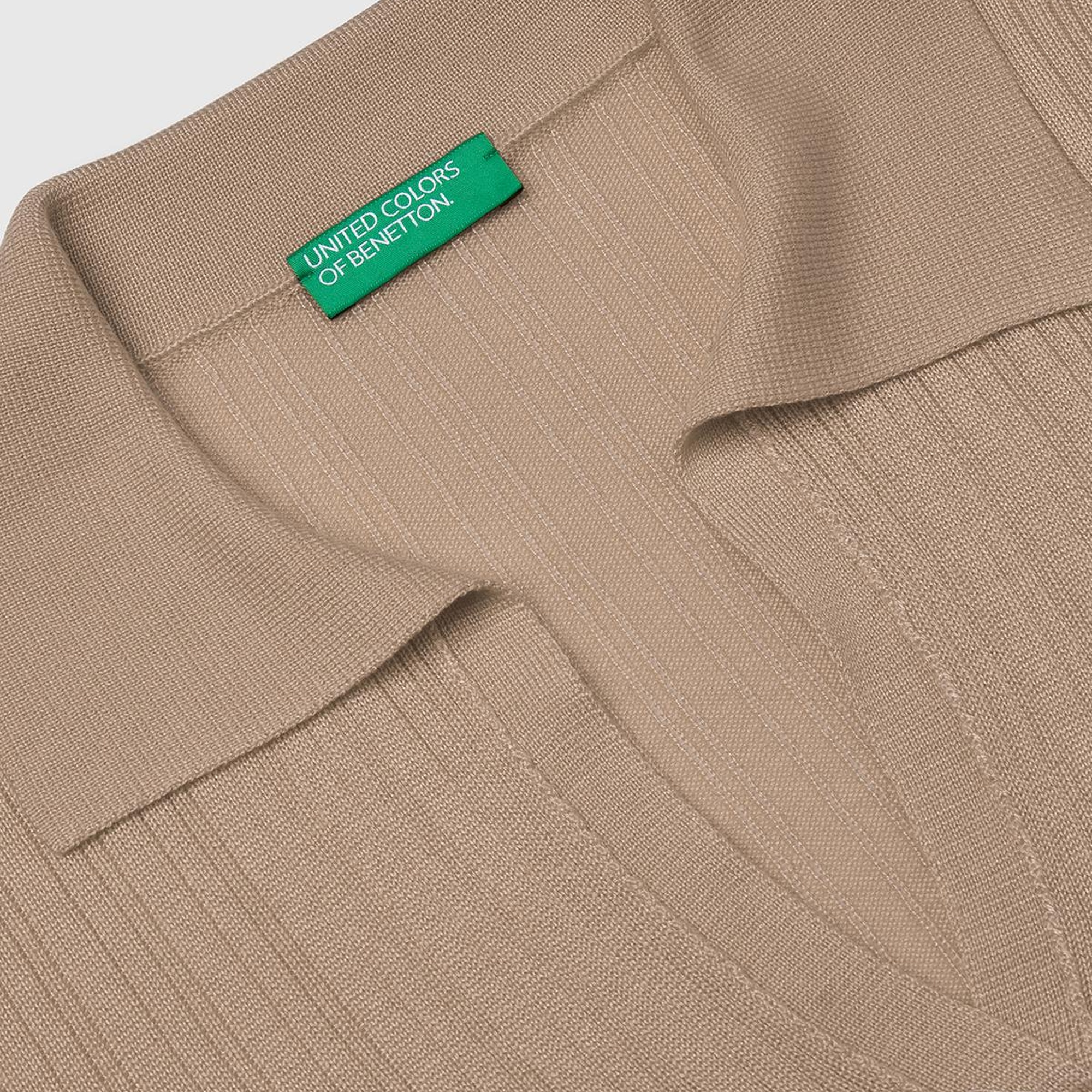 Kadın Bej %100 Liyosel Nervür Detaylı Kısa Kollu Polo Yaka Kazak