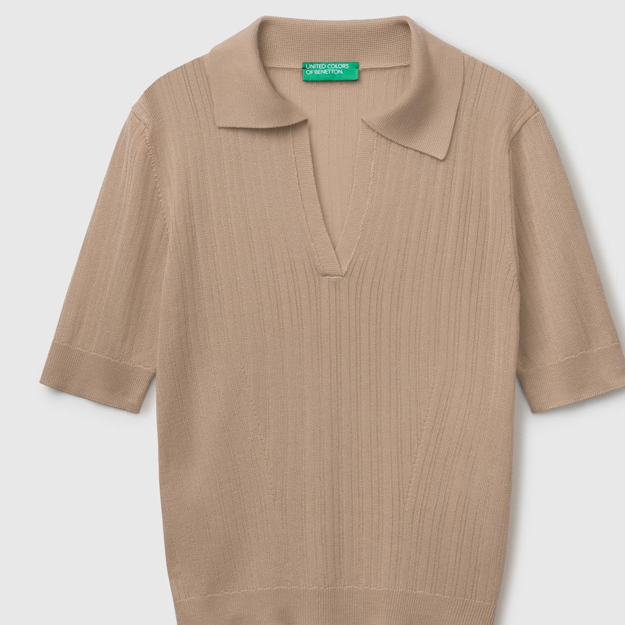 Kadın Bej %100 Liyosel Nervür Detaylı Kısa Kollu Polo Yaka Kazak