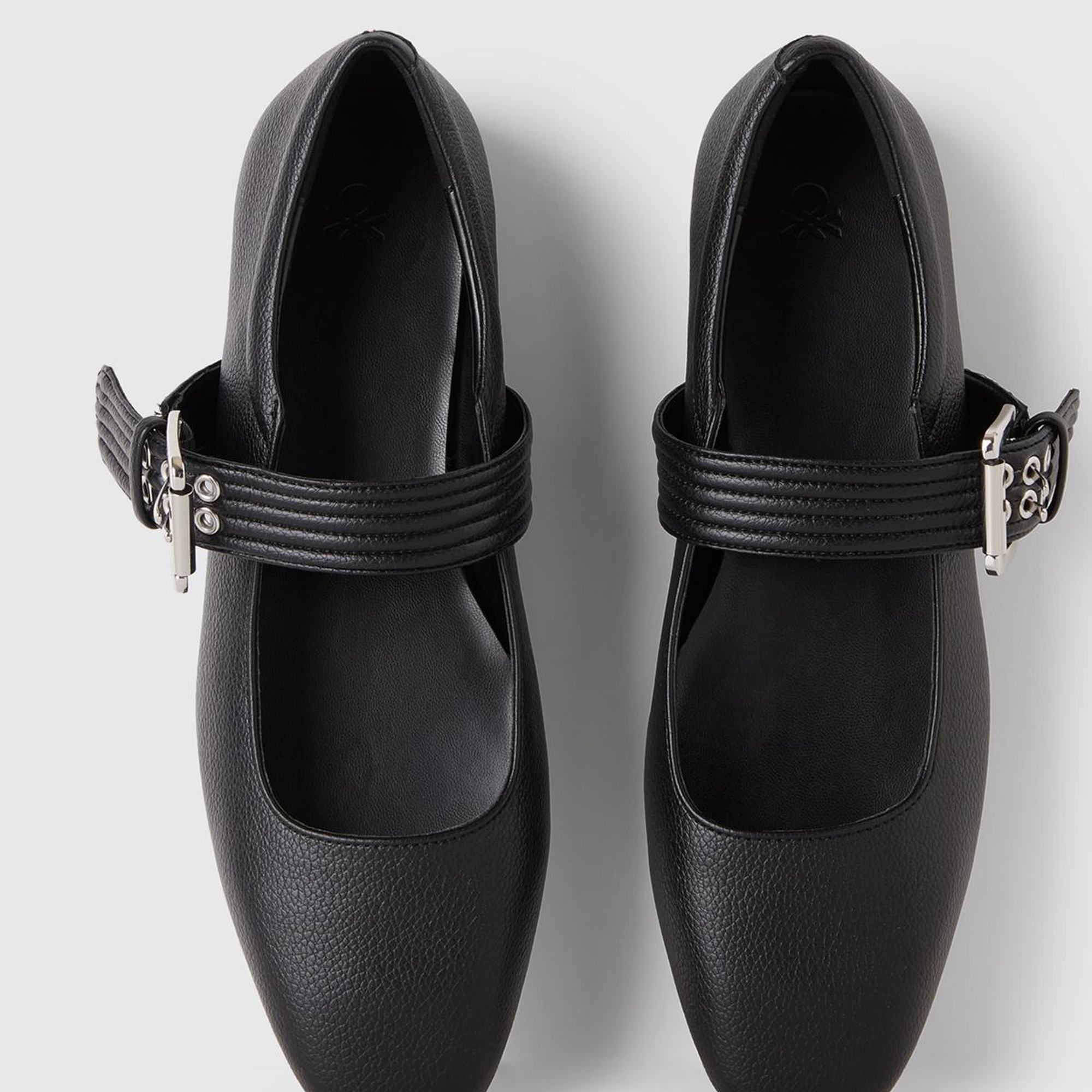 Kadın Siyah Suni Deri Toka Detaylı Babet