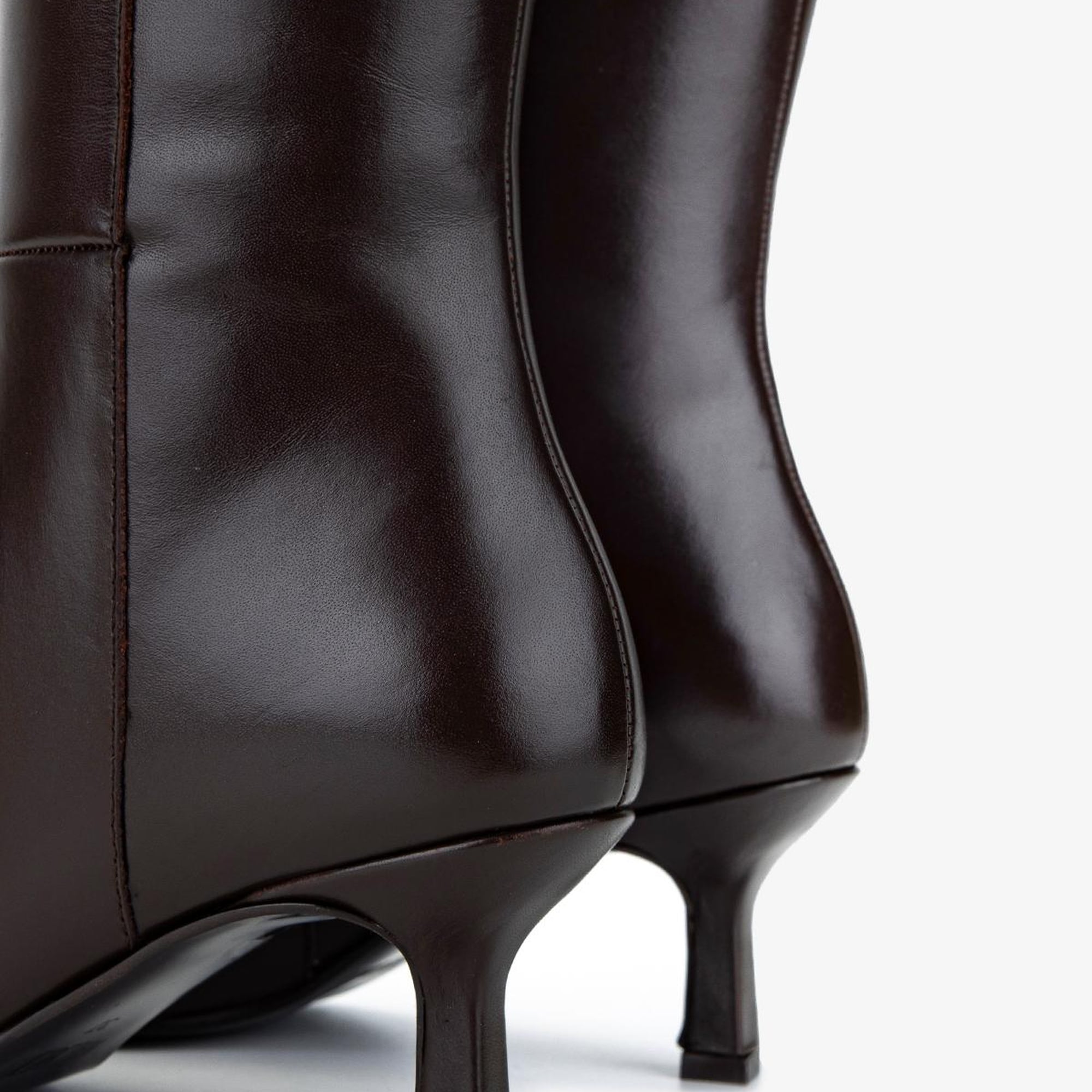 Valmenti Kadın Hakiki Deri Kahverengi Klasik Çizme