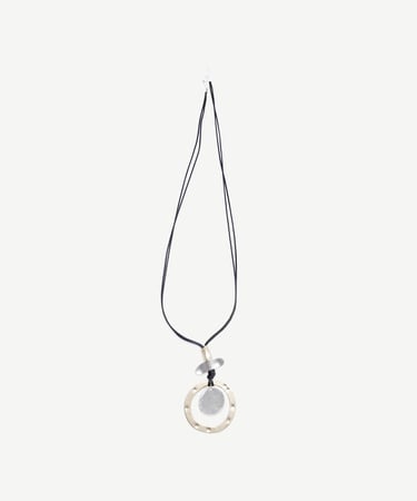  YARGICI Metal Uç Detaylı Uzun Kolye