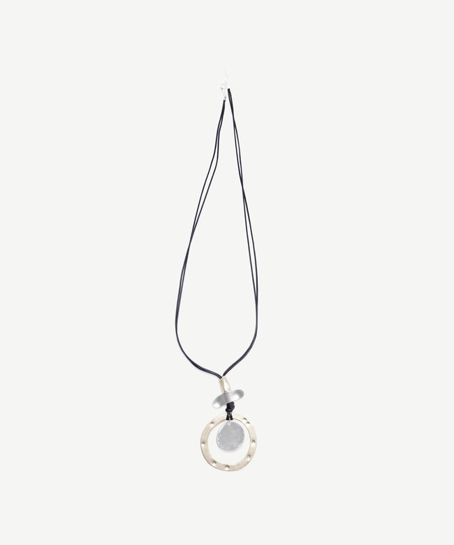  YARGICI Metal Uç Detaylı Uzun Kolye