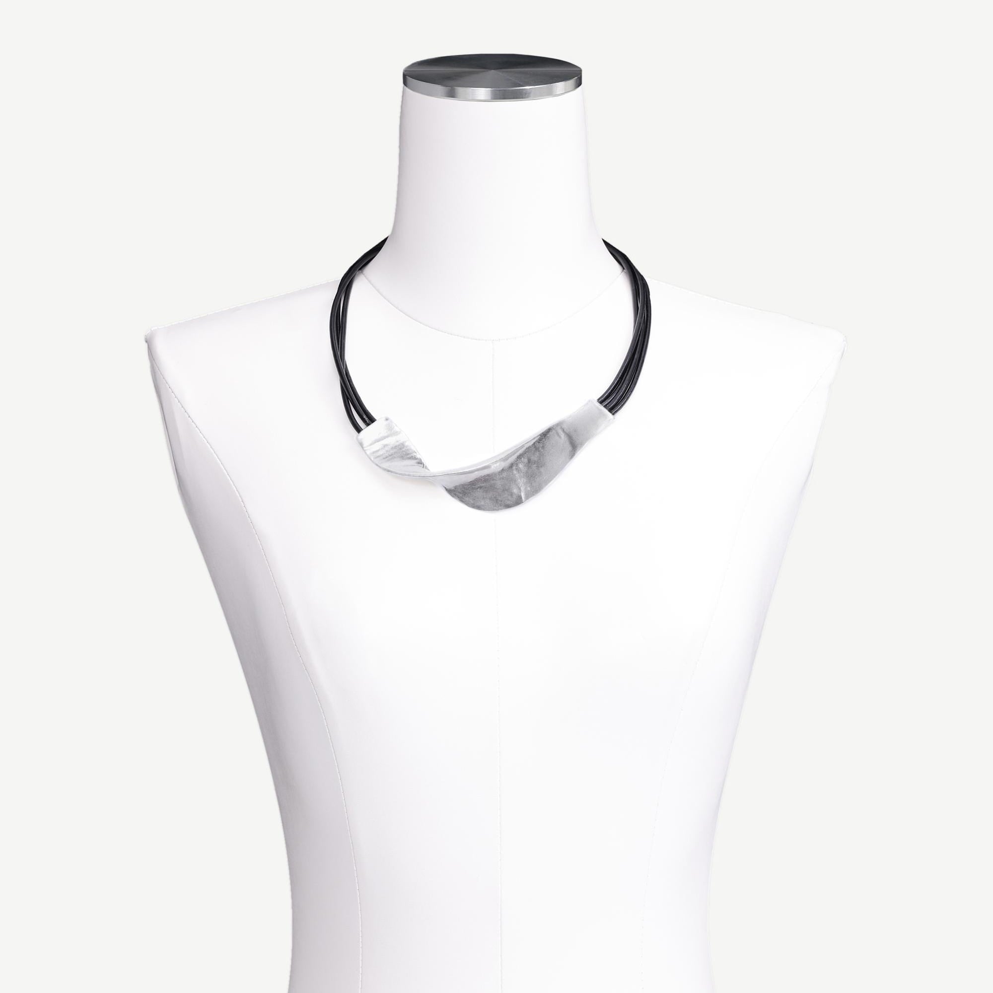 YARGICI Metal Uç Detaylı Kolye