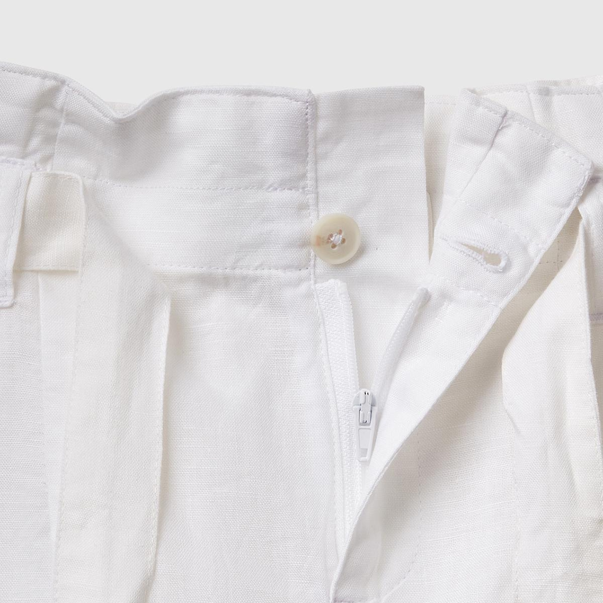 Kız Çocuk Beyaz Keten Karışımlı Beli Kuşaklı Wide Fit Bermuda Şort