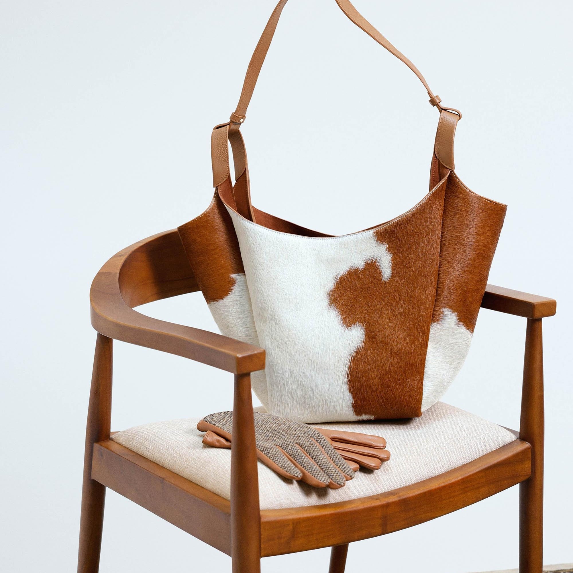 YARGICI Tay Tüyü Deri Omuz Çantası