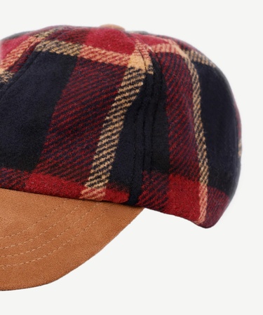  YARGICI Ekose Süet Detaylı Şapka