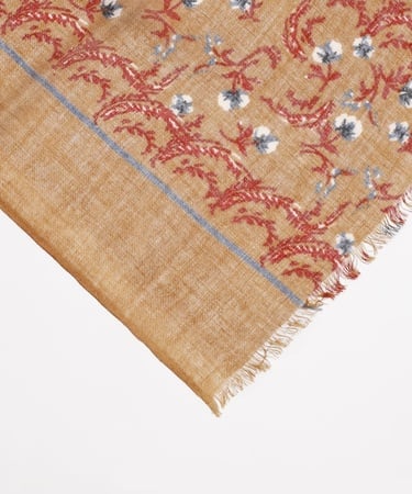  YARGICI Çiçek Desenli Yün Şal