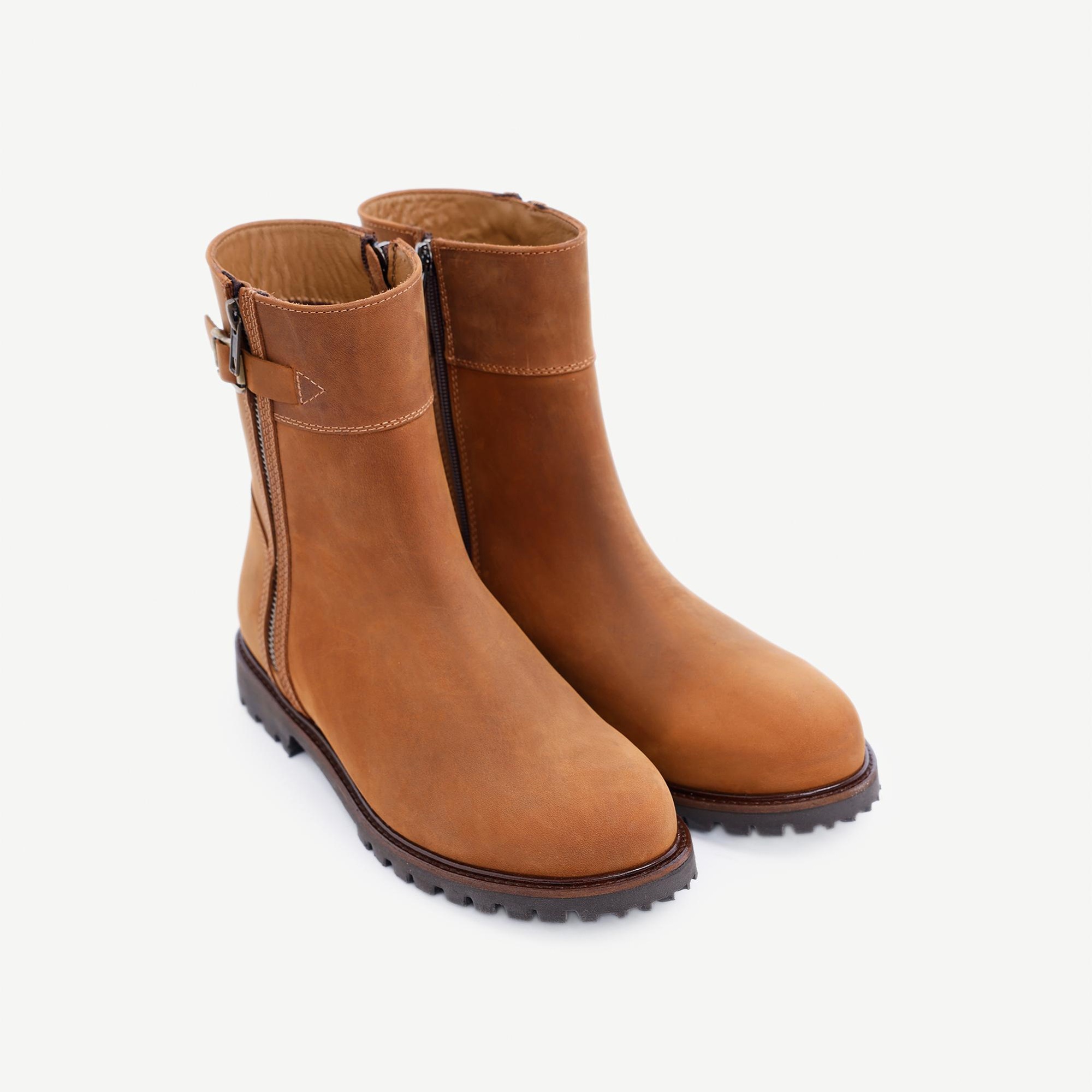 YARGICI İnce Tabanlı Yumuşak Deri Bot