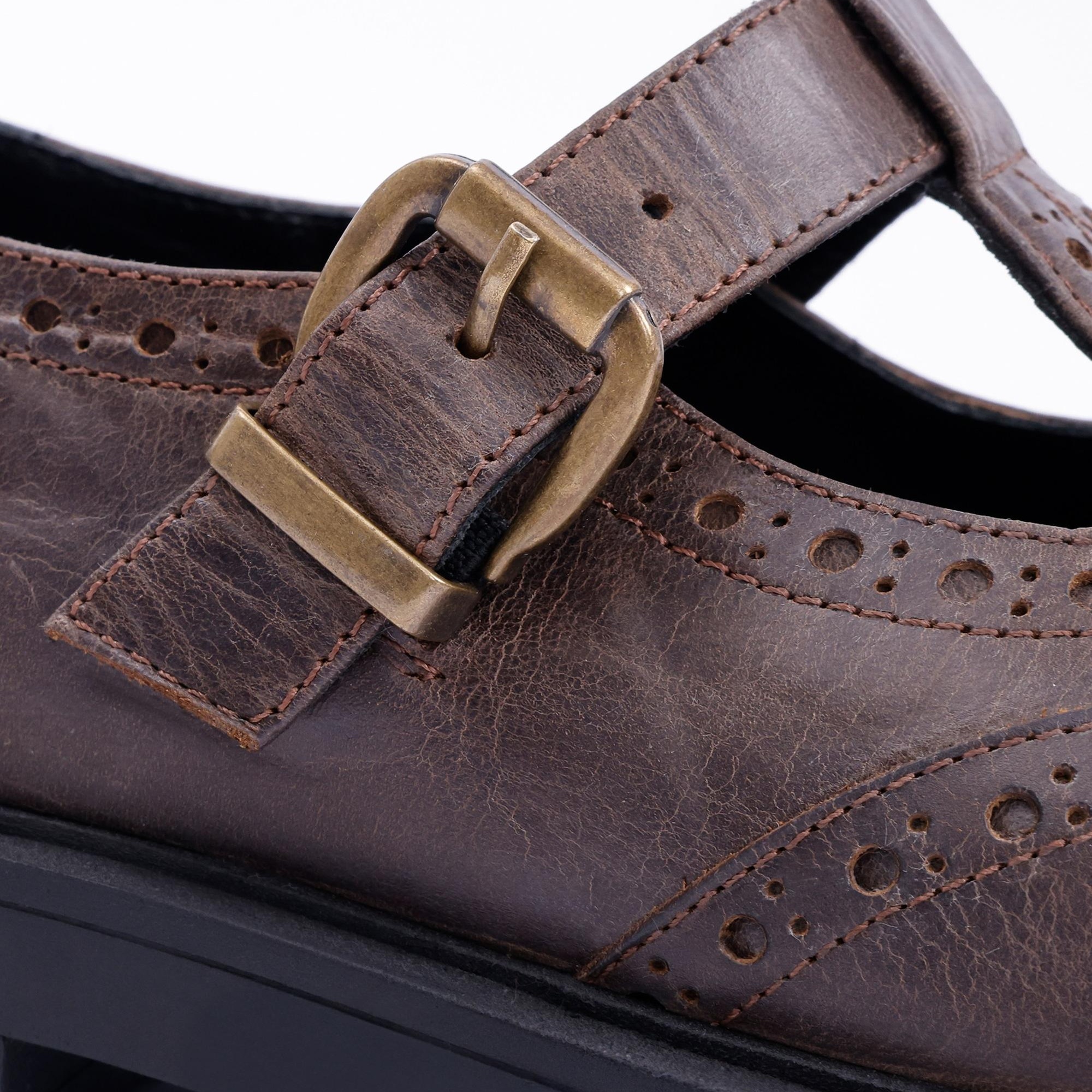 YARGICI Zımba Detaylı Deri Düz Ayakkabı