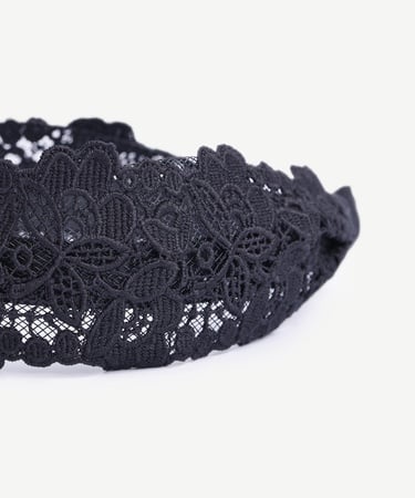  YARGICI Dantel Detaylı Taç