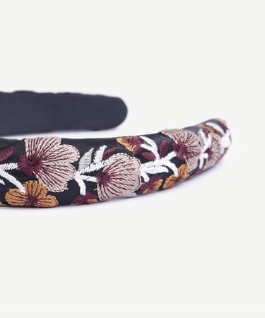  YARGICI Çiçek Desenli Kadife Taç