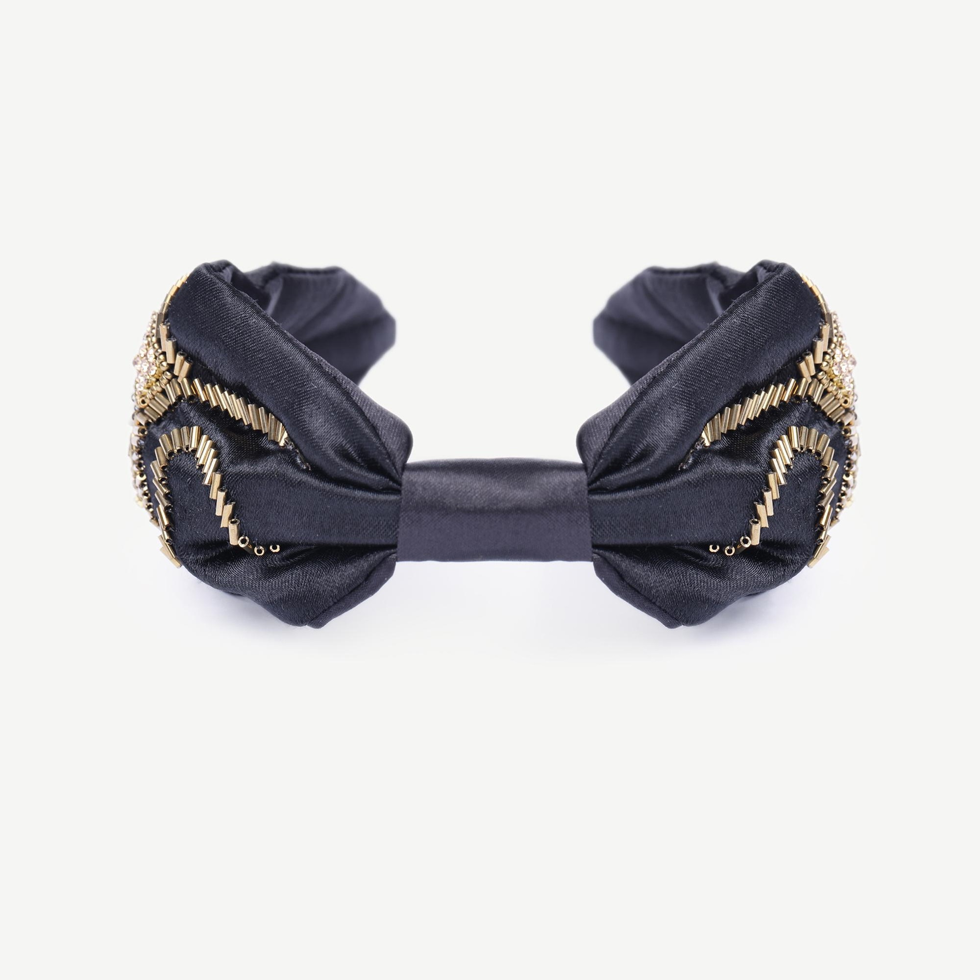 YARGICI Boncuk Detaylı Saten Taç