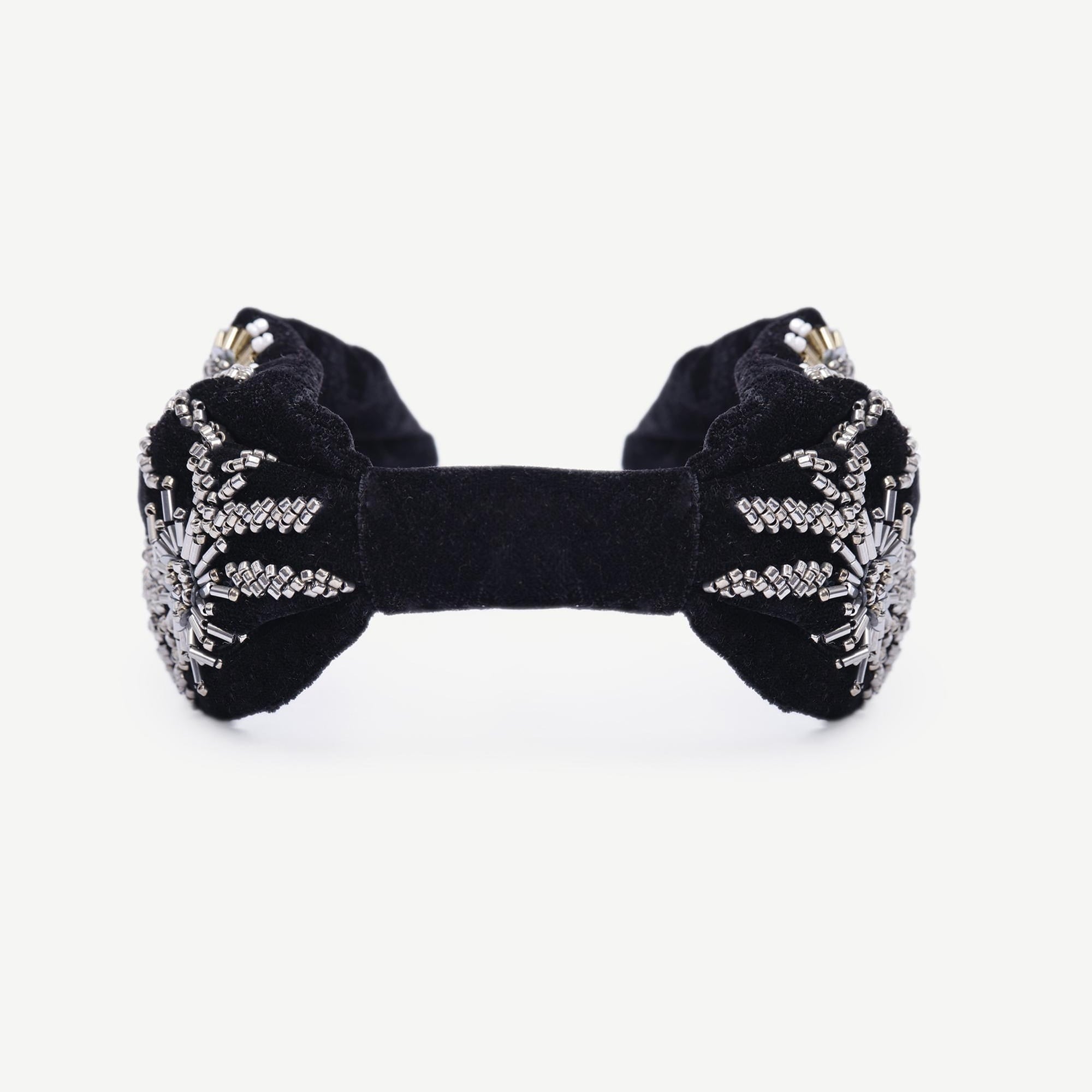 YARGICI Boncuk Detaylı Kadife Taç