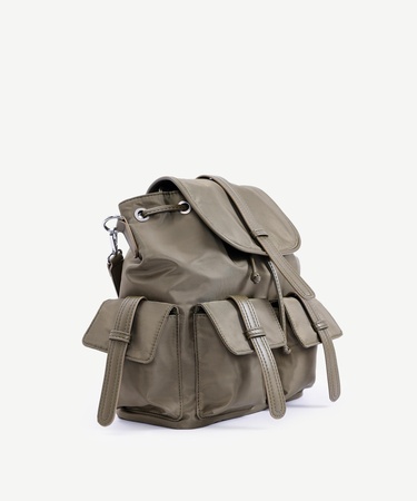  YARGICI Çift Cepli Sırt Çantası