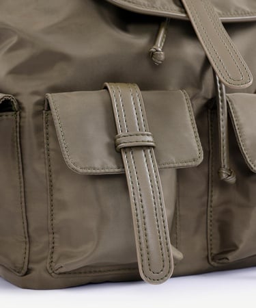  YARGICI Çift Cepli Sırt Çantası