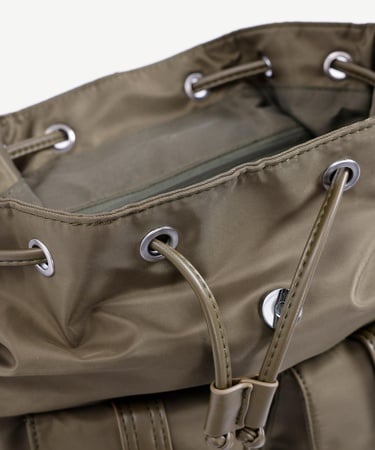  YARGICI Çift Cepli Sırt Çantası