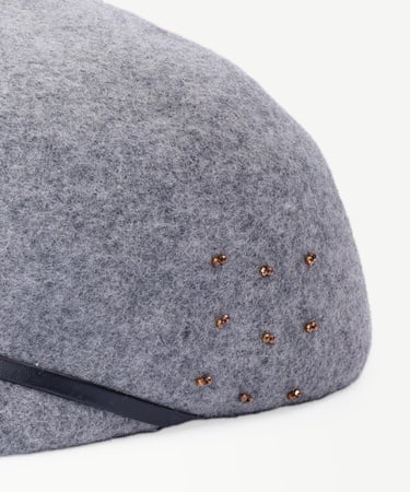  YARGICI Yün Boncuk Detaylı Şapka