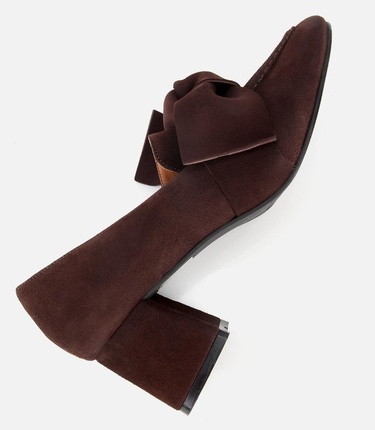  Kadın Süet Kahverengi Fiyonk Detaylı Kalın Topuklu Ayakkabı