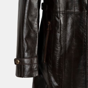  Kadın Koyu Kahve Hakim Yakalı Kapüşonlu Deri Kaban