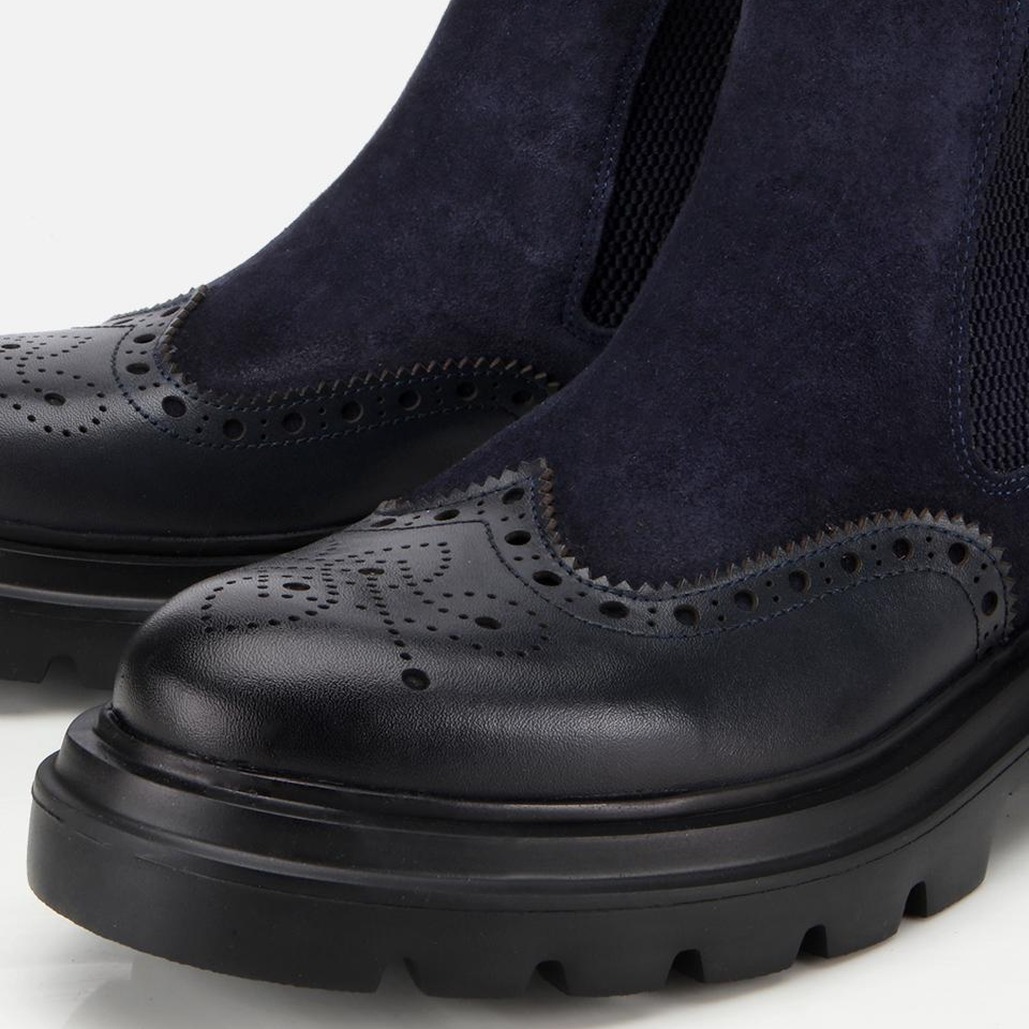 Erkek Süet Deri Lacivert Lastik Detaylı İşlemeli Chelsea Bot