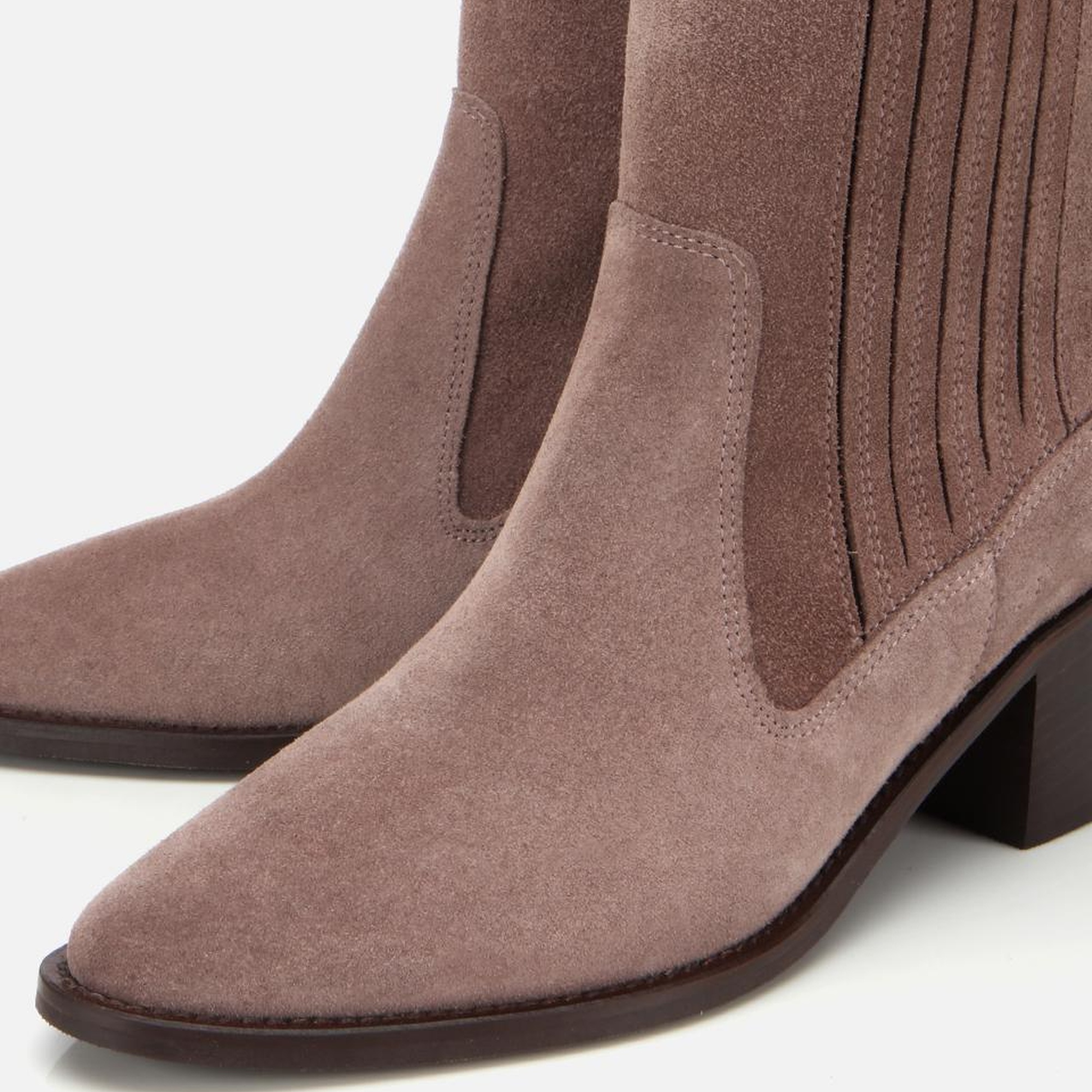 Kadın Süet Deri Vizon Sivri Burunlu Lastik Detaylı Topuklu Bot