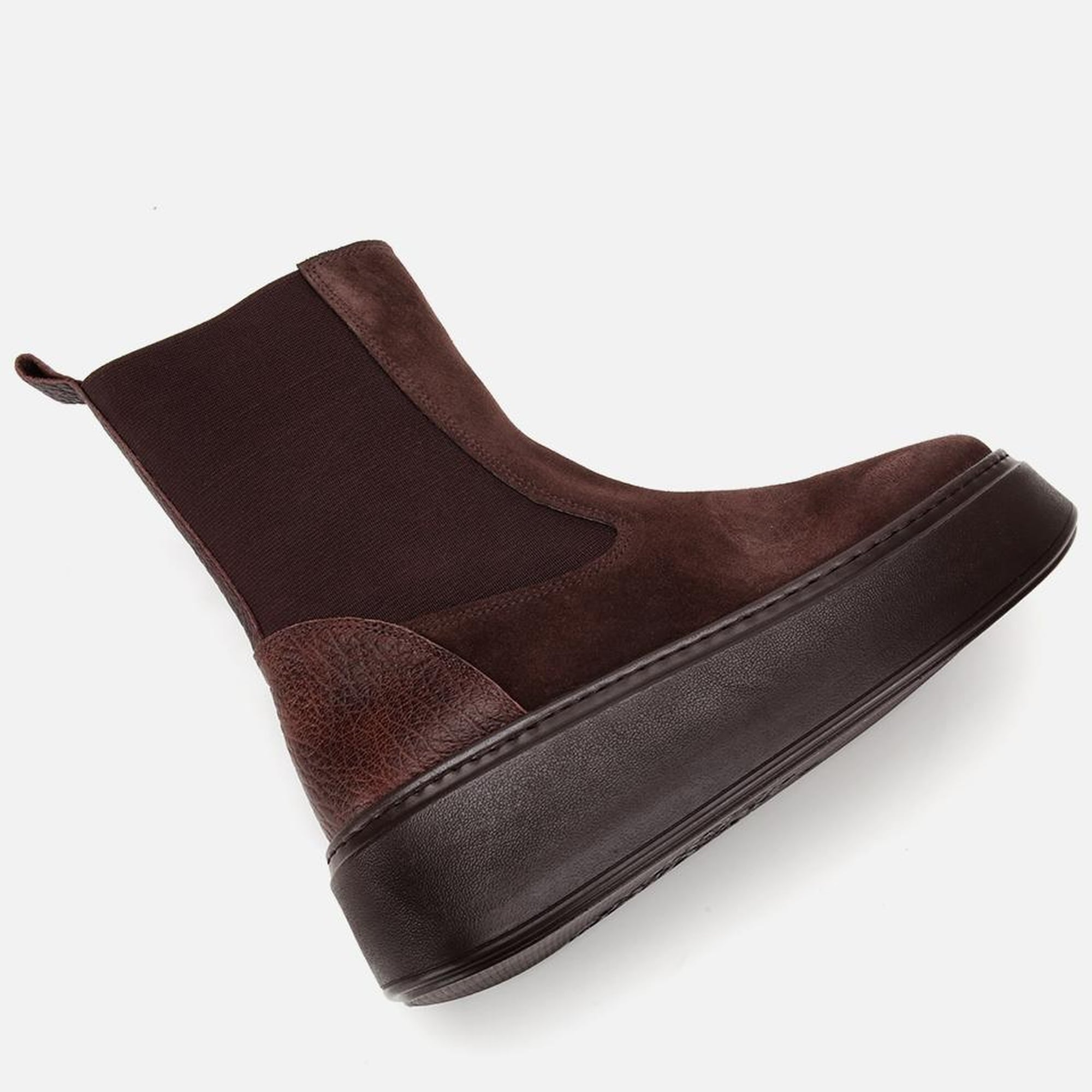 Kadın Süet Deri Kahverengi Lastik Detaylı Kalın Tabanlı Düz Bot