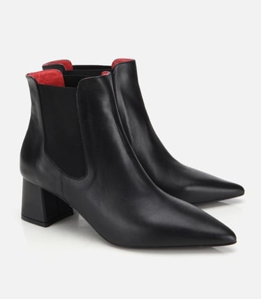  Kadın Deri Siyah Yumuşak Dokulu Lastik Detaylı Topuklu Bot