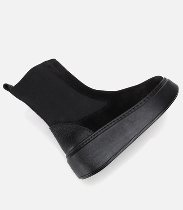  Kadın Süet Deri Siyah Lastik Detaylı Kalın Tabanlı Düz Bot