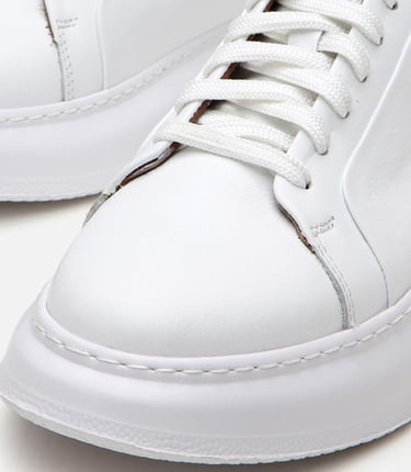  Erkek Deri Beyaz Hafif Tabanlı Spor Ayakkabı