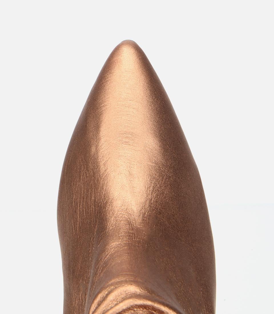  Kadın Deri Bronz Büzgülü Sivri Burunlu İnce Topuklu Bot