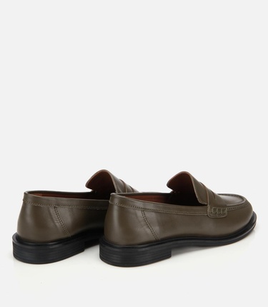  Kadın Deri Haki Yumuşak Dokulu Klasik Loafer