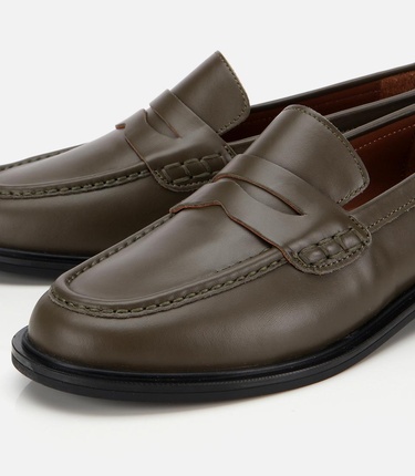  Kadın Deri Haki Yumuşak Dokulu Klasik Loafer