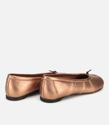  Kadın Deri Bronz Ön Detaylı Babet