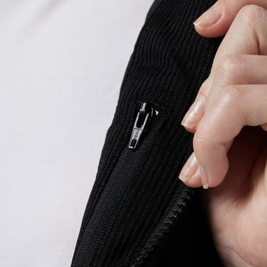  Lacoste Kadın Kapüşonlu Siyah Mont