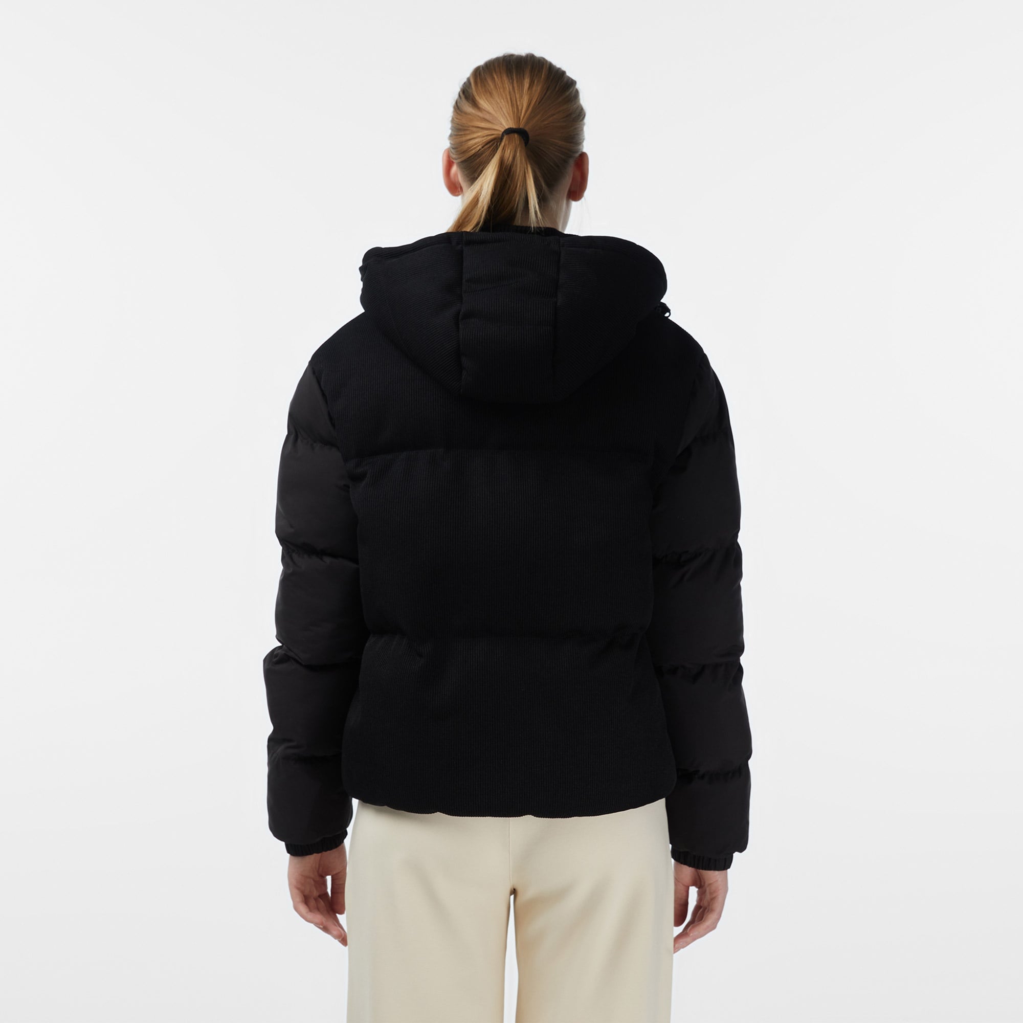 Lacoste Kadın Kapüşonlu Siyah Mont