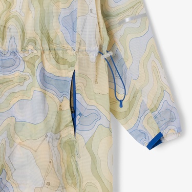  Lacoste Kadın Oversize Fit Kapüşonlu Renkli Mont