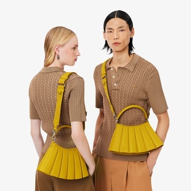  Lacoste Small Lenglen Kadın Deri Sarı Omuz Çantası