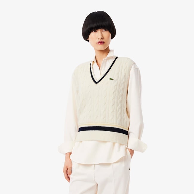  Lacoste Kadın Classic Fit V Yaka Krem Süveter