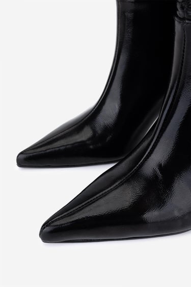  Valmenti Kadın Hakiki Deri Siyah Kırışık Rugan Topuklu Bot