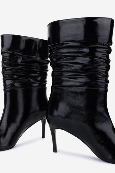  Valmenti Kadın Hakiki Deri Siyah Kırışık Rugan Topuklu Bot