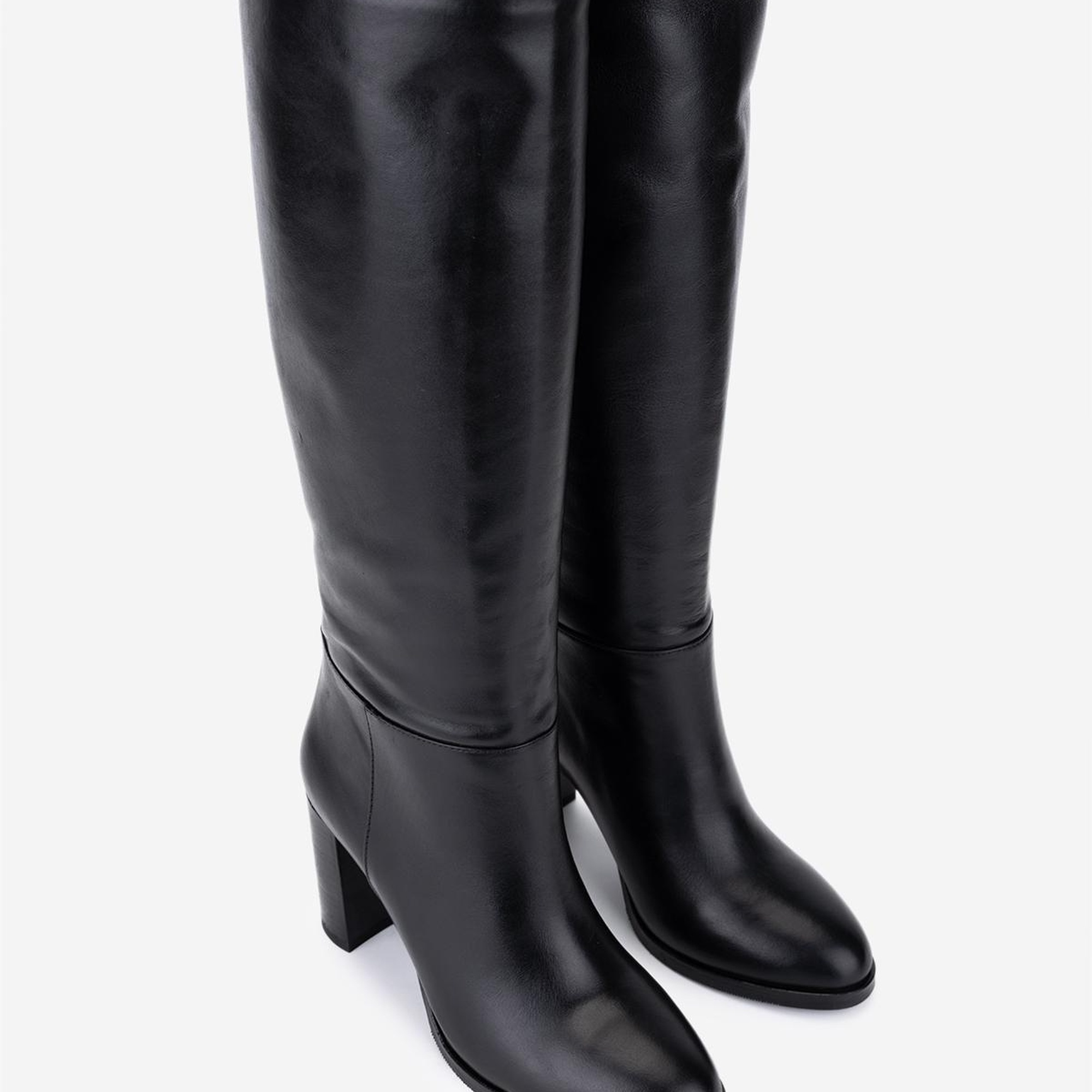 Valmenti Kadın Hakiki Deri Siyah Topuklu Çizme