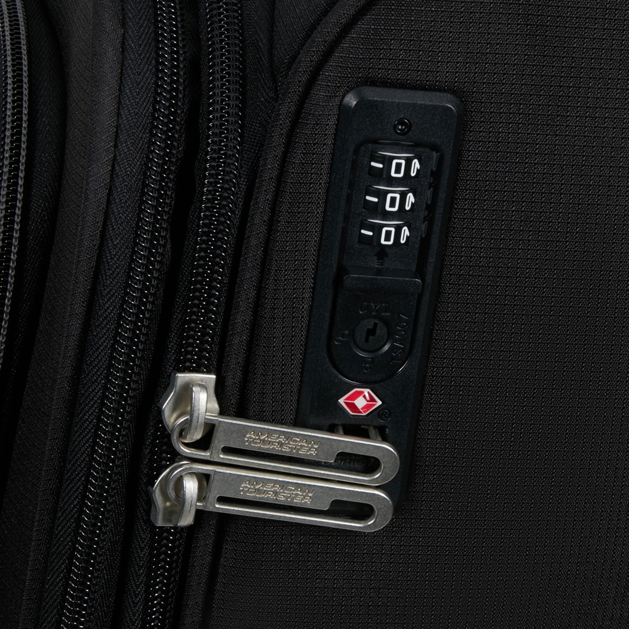 American Tourister Siyah Cloudrider 4 Tekerlekli Kabin Boy Valiz 55 cm