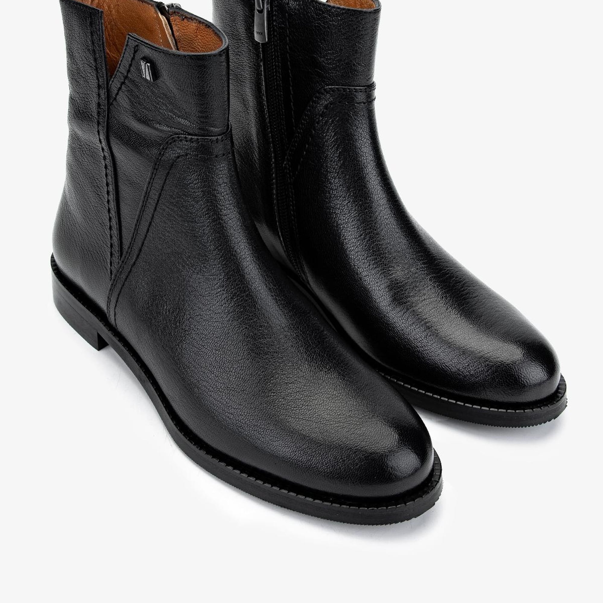 Valmenti Kadın . Siyah Casual Bot