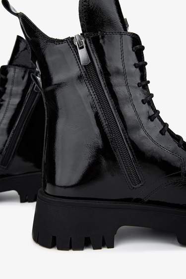  Valmenti Kadın . Siyah Rugan Casual Bot